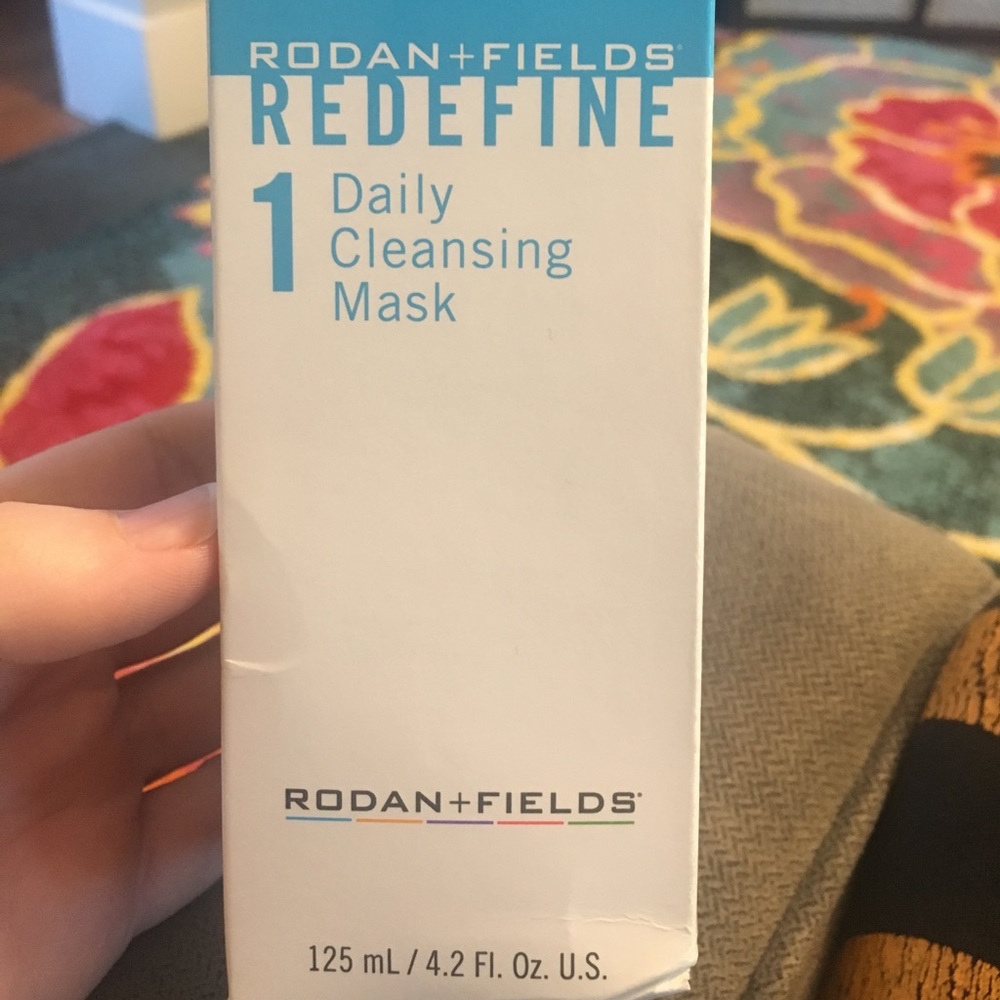 NEW Rodan + Fields REDEFINE Daily Cleansing Mask